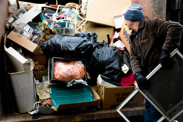 Best Professional Junk Removal  in Elwood, KS